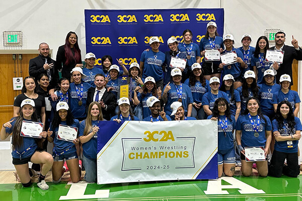 Women's Wrestling State Champs