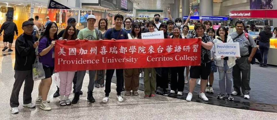 Student at Taipei airport