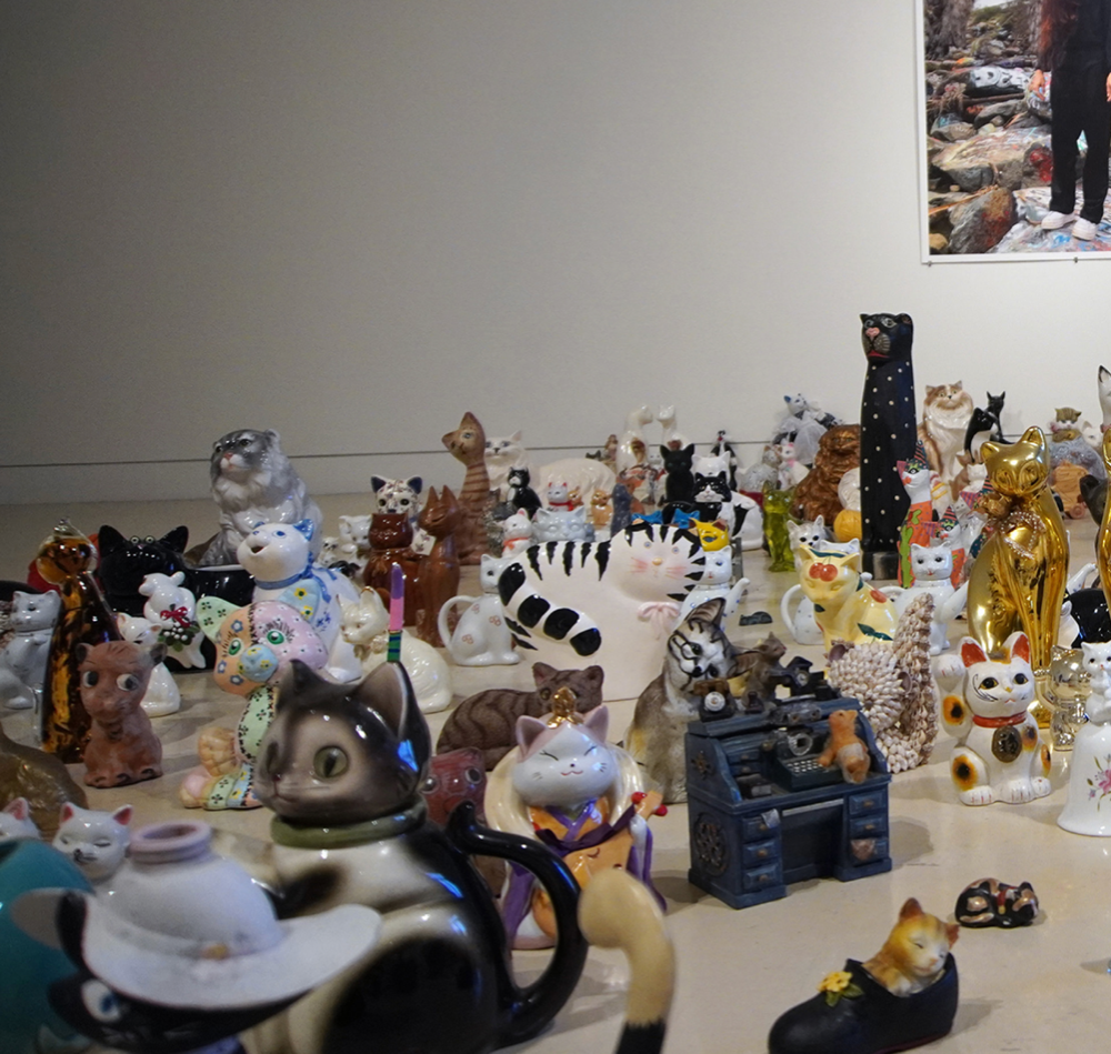 SUR cats made of clay