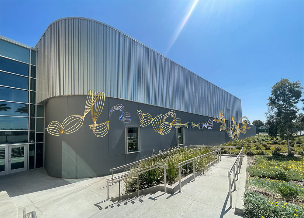 Side view of Oscillations sculpture