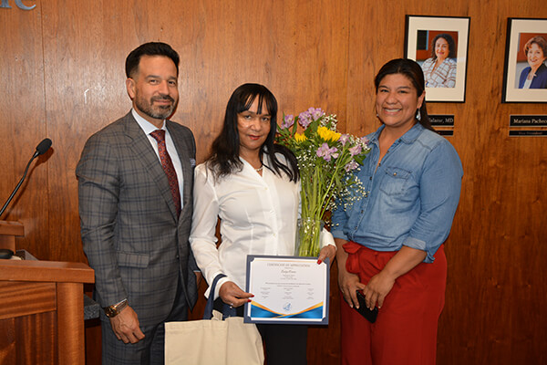 Dr. Jose Fierro, Evelyn Craver, Dr. Eliza Hoyos Vences 