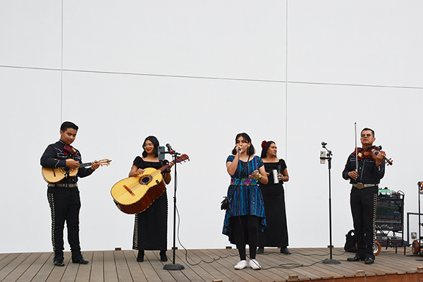Mariachi group