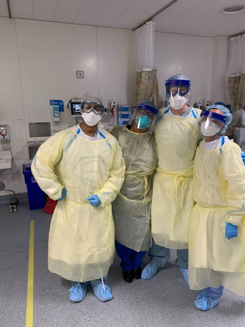 Nursing Students in ICU prepared for COVID practice