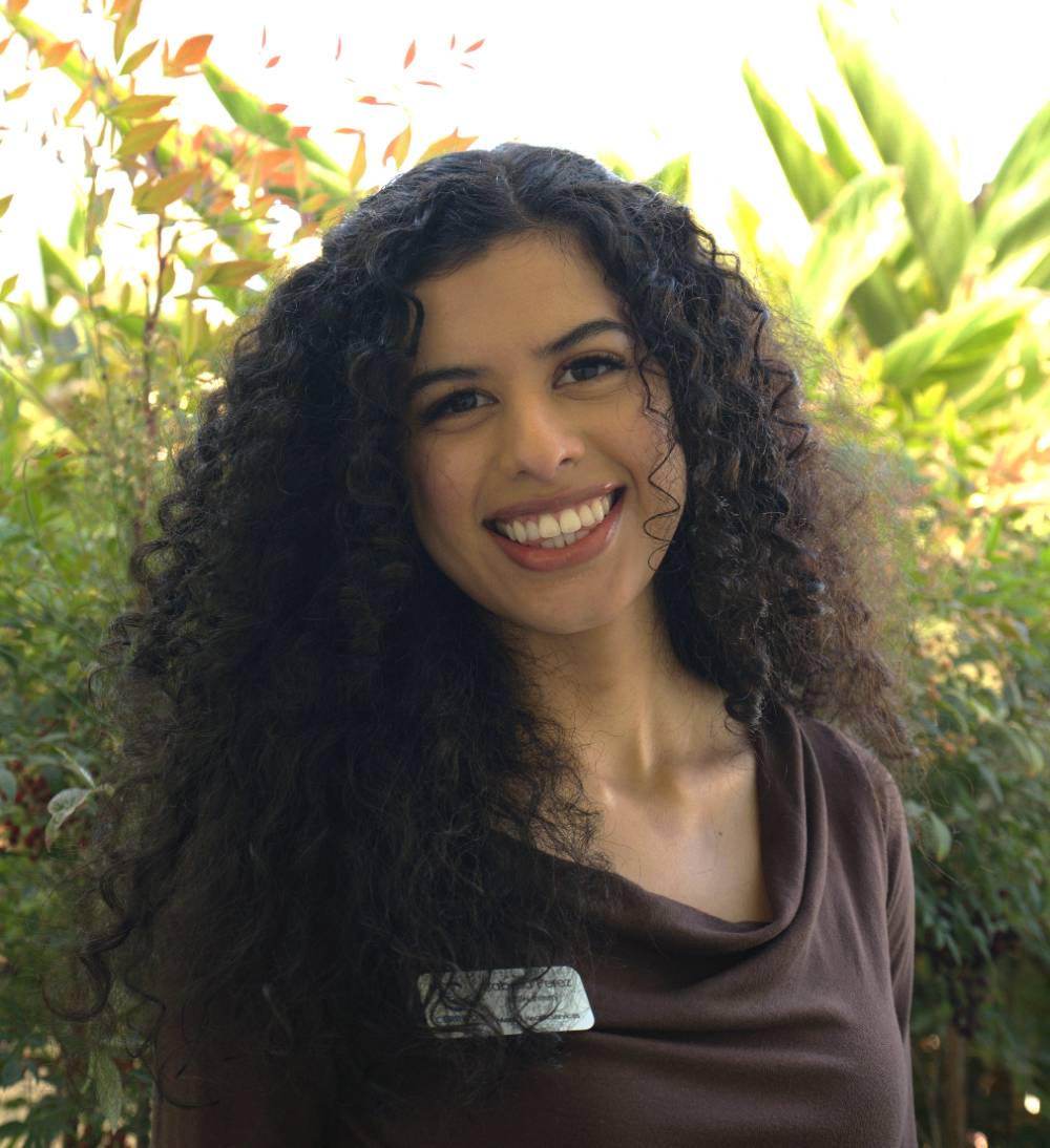 Bella Perez, MSW Intern