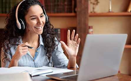 A student conversing via online medium