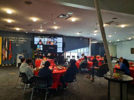 Prof. kisiel presenting